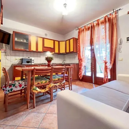 Cozy House With Shared Garden Lejlighed Bibione